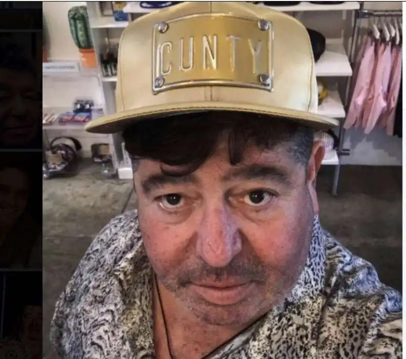 rob goldstone copia 8