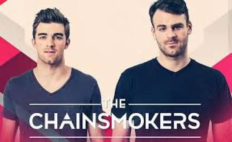 THE CHAINSMOKERS