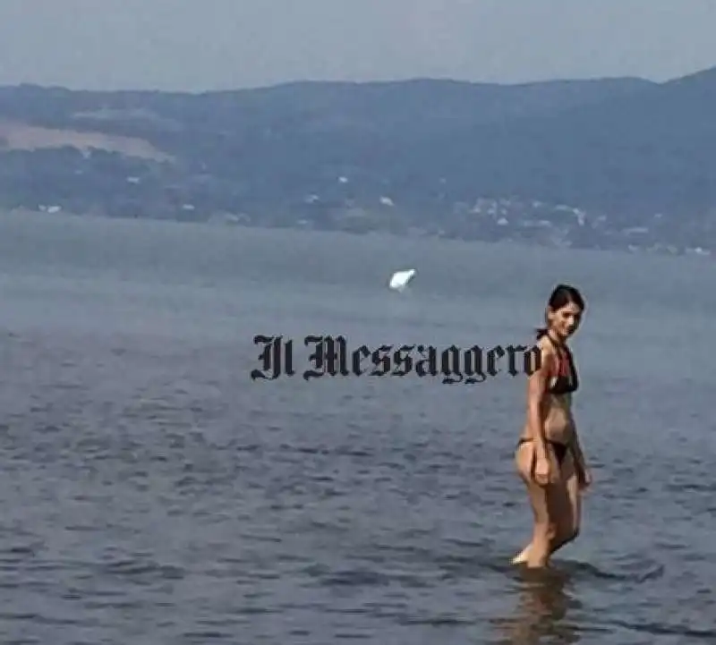 virginia raggi al lago di bracciano