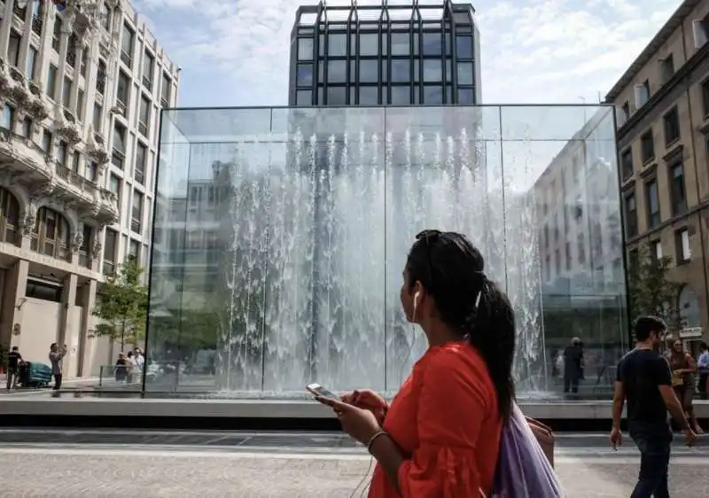 apple store milano 11