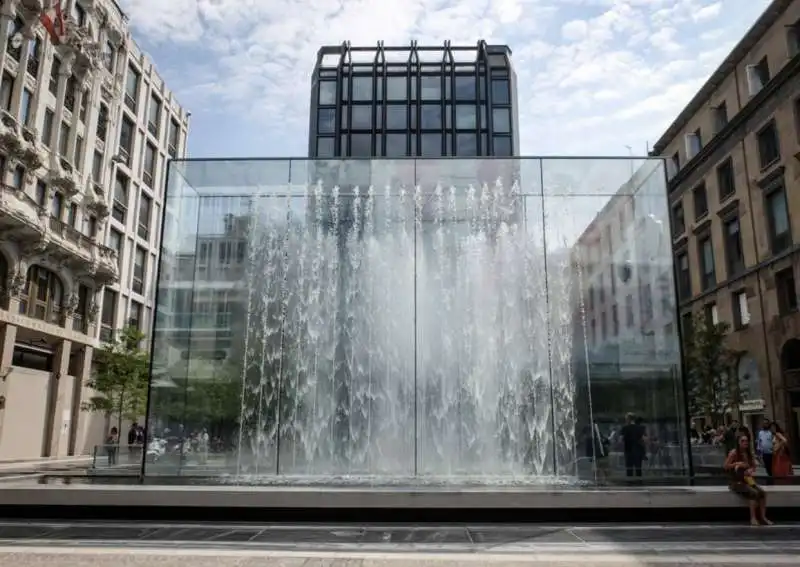 apple store milano 12