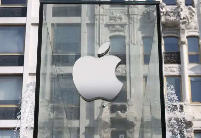 apple store milano 14