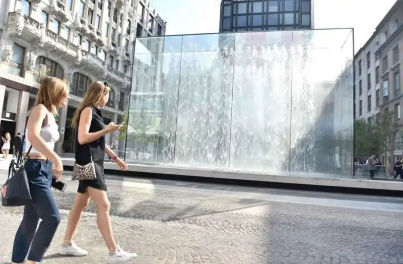 apple store milano 6