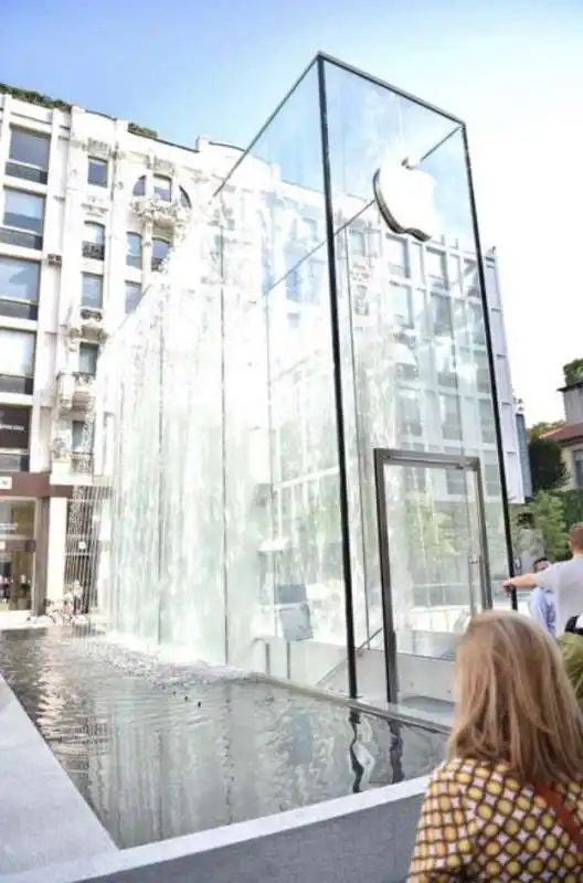 apple store milano 7