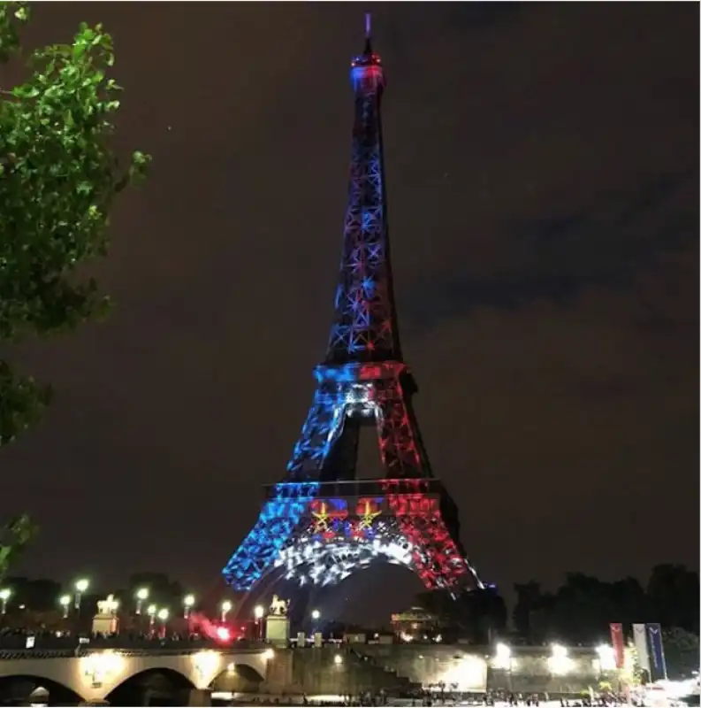 buffon tour eiffel