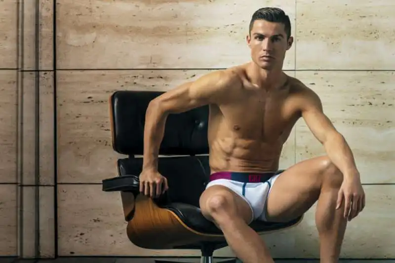 cristiano  ronaldo 