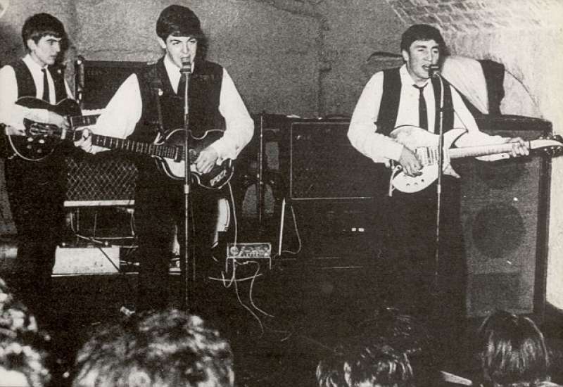 i beatles al cavern club