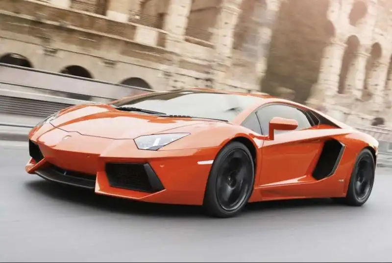 lamborghini aventador 2