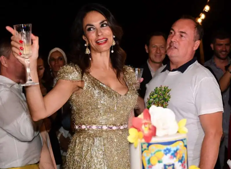 maria grazia cucinotta col marito giulio violati (3)