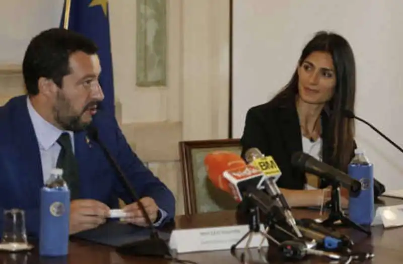 matteo salvini e virginia raggi 4