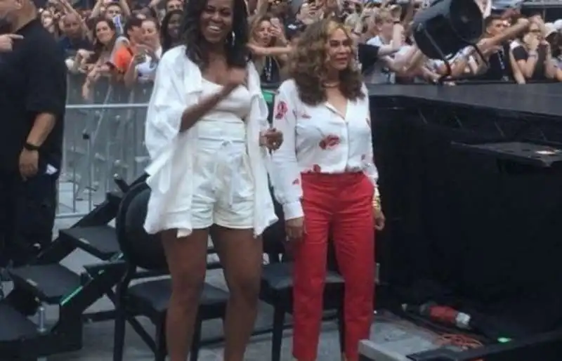 michelle obama al concerto di beyonce e jay z 6