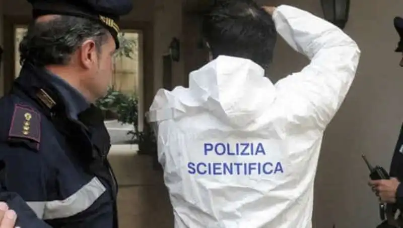 POLIZIA SCIENTIFICA