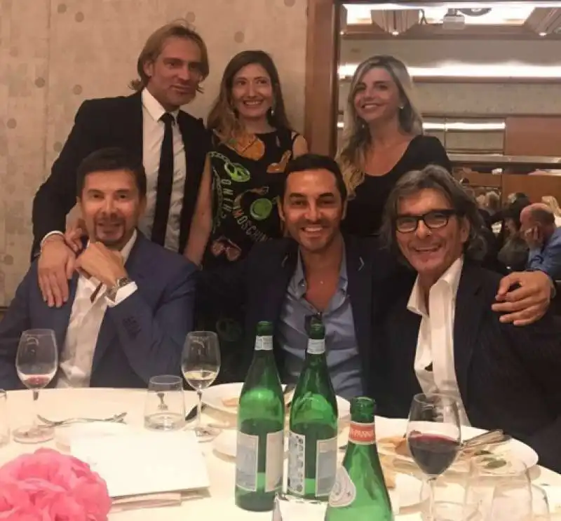 riccardo signoretti leonardo xavier roberto alessi, dietro pierre prandini raffaella parisi antonella arcuri