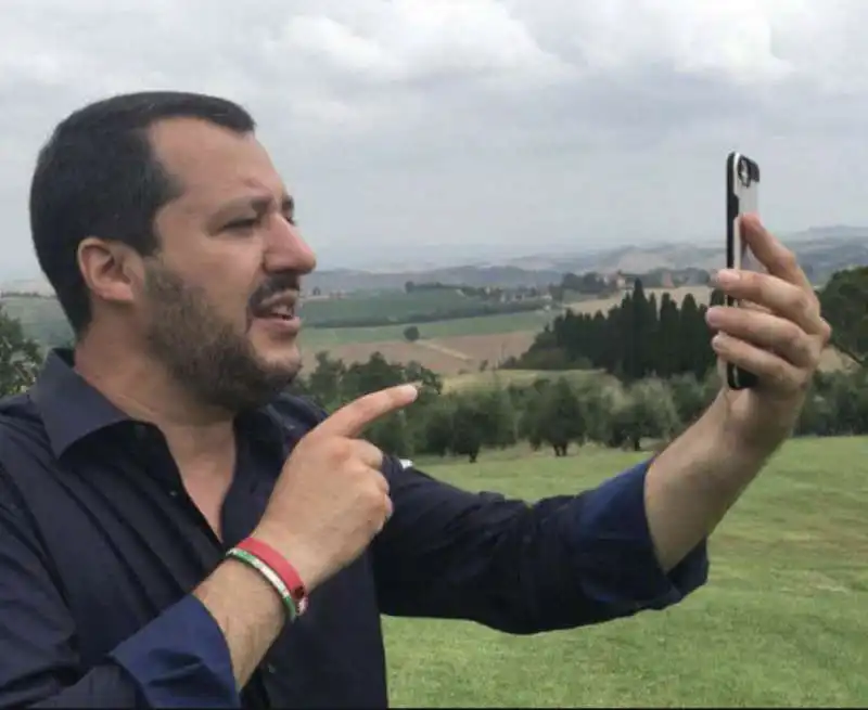 SALVINI SMARTPHONE