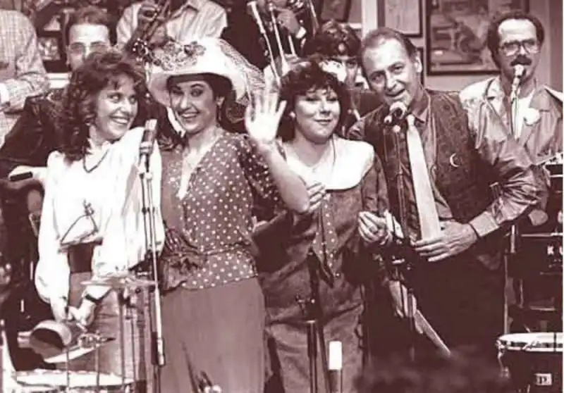 simona marchini marisa laurito silvia annichiarico e renzo arbore