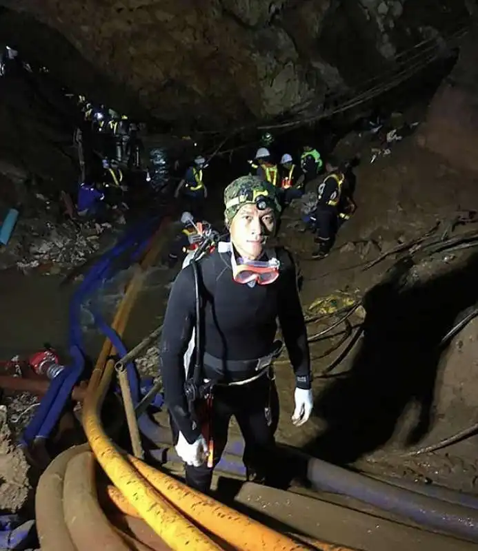 sub morto grotta thailandia 4