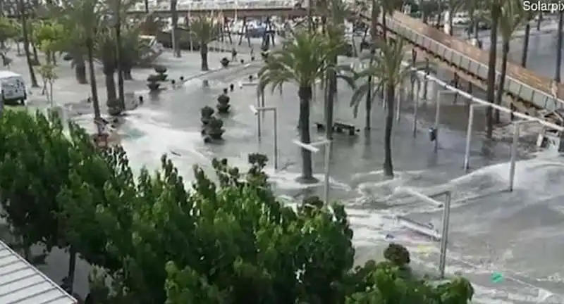 tsunami maiorca e minorca 5