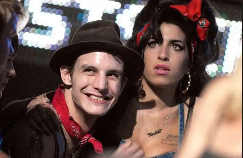 amy winehouse e blake fielder civil 5