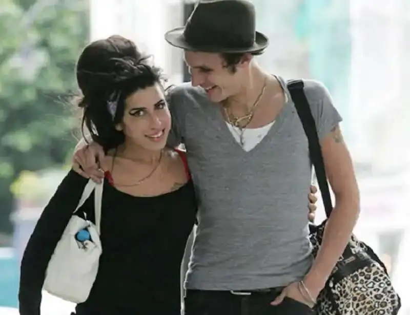 amy winehouse e blake fielder civil 8