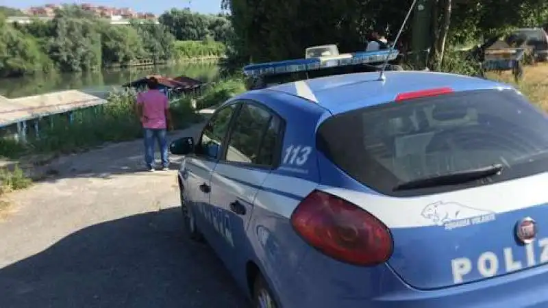 BAMBINA TROVATA MORTA NEL TEVERE 1