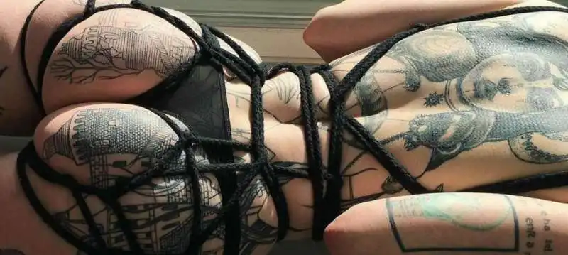 bondage 2