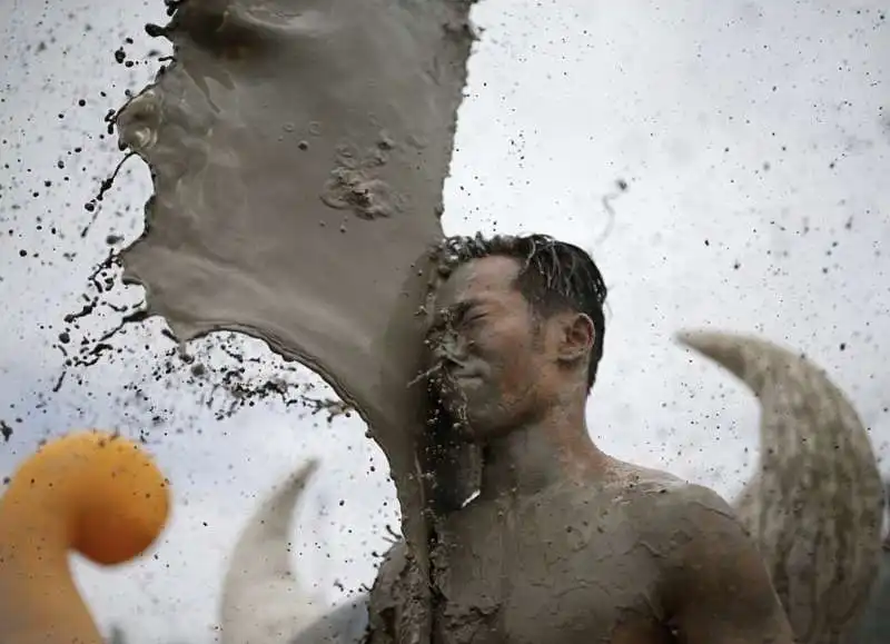 boryeong mud festival   il festival del fango in corea 5