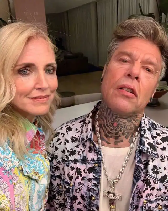 CHIARA FERRAGNI E FEDEZ VECCHI CON FACEAPP