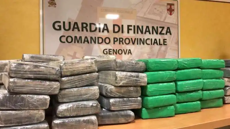 COCAINA SEQUESTRATA AL PORTO DI GENOVA 