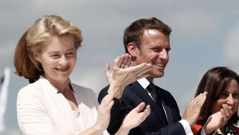 emmanuel macron ursula von der leyen 4