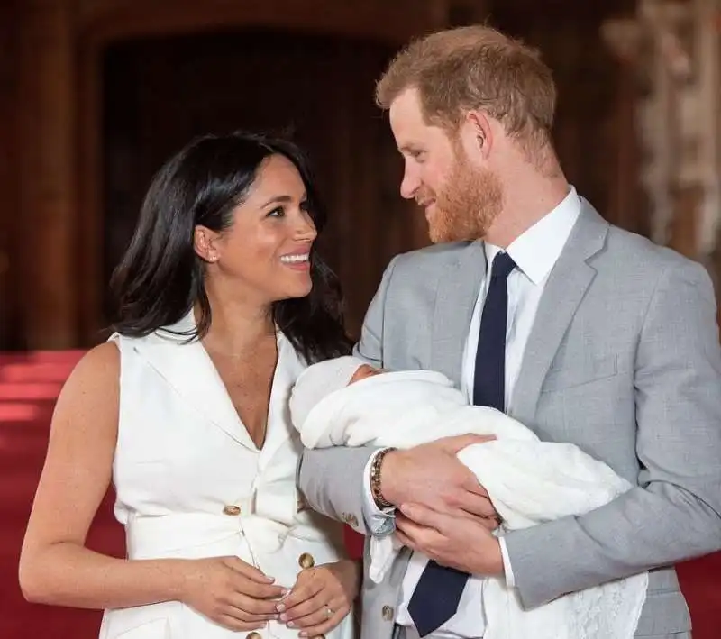 harry, meghan e archie 2