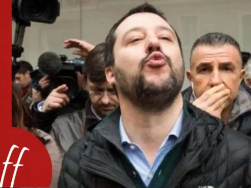 I BACIONI DI MATTEO SALVINI