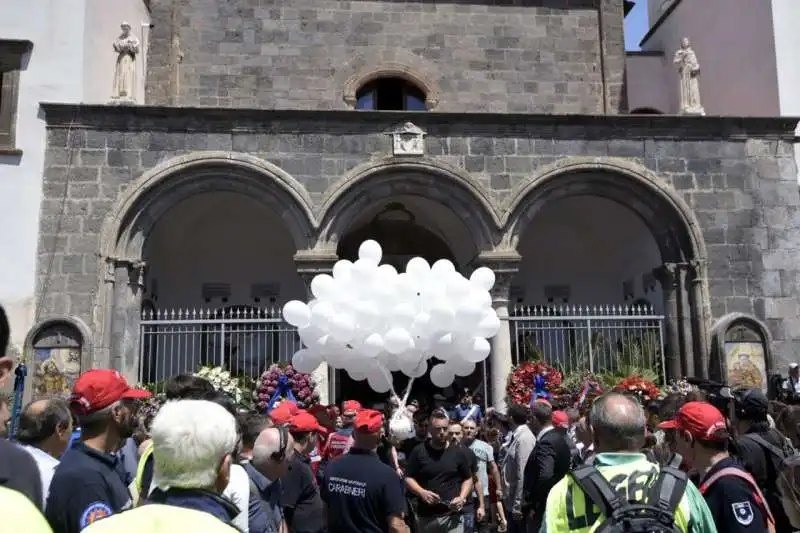 i funerali di mario cerciello rega a somma vesuviana 12