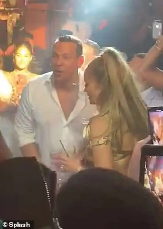 jennifer lopez scatenata sul dancefloor con il fidanzato alex rodriguez 2