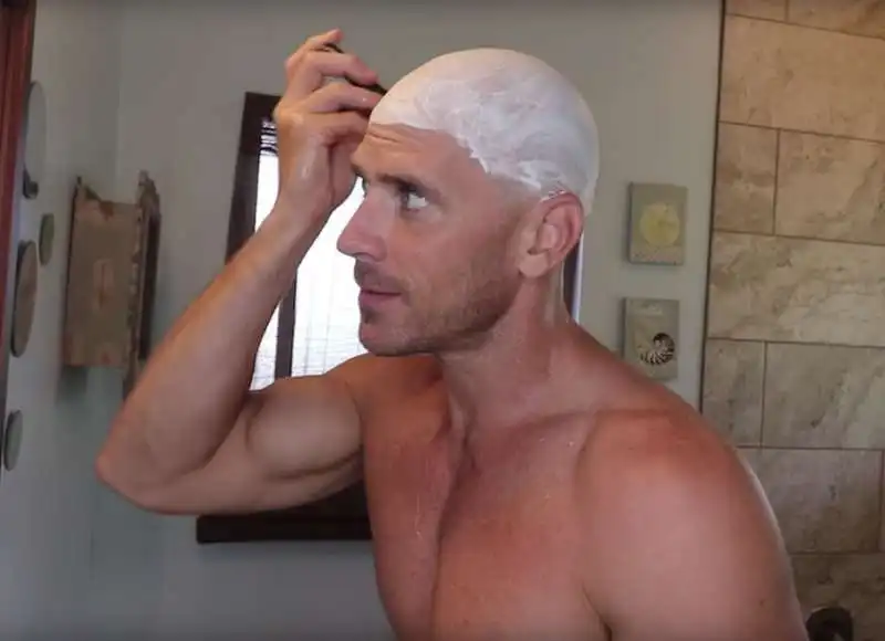 johnny sins depilazione