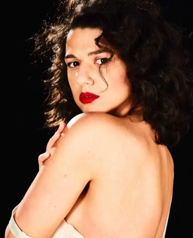 khatia buniatishvili 38