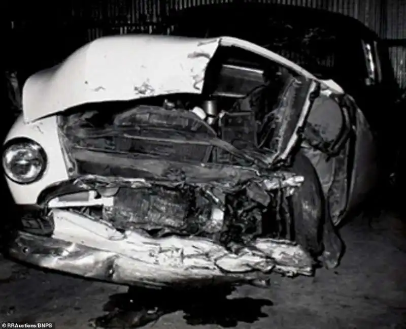 la porsche 550 spyder di james dean dopo l'incidente 2