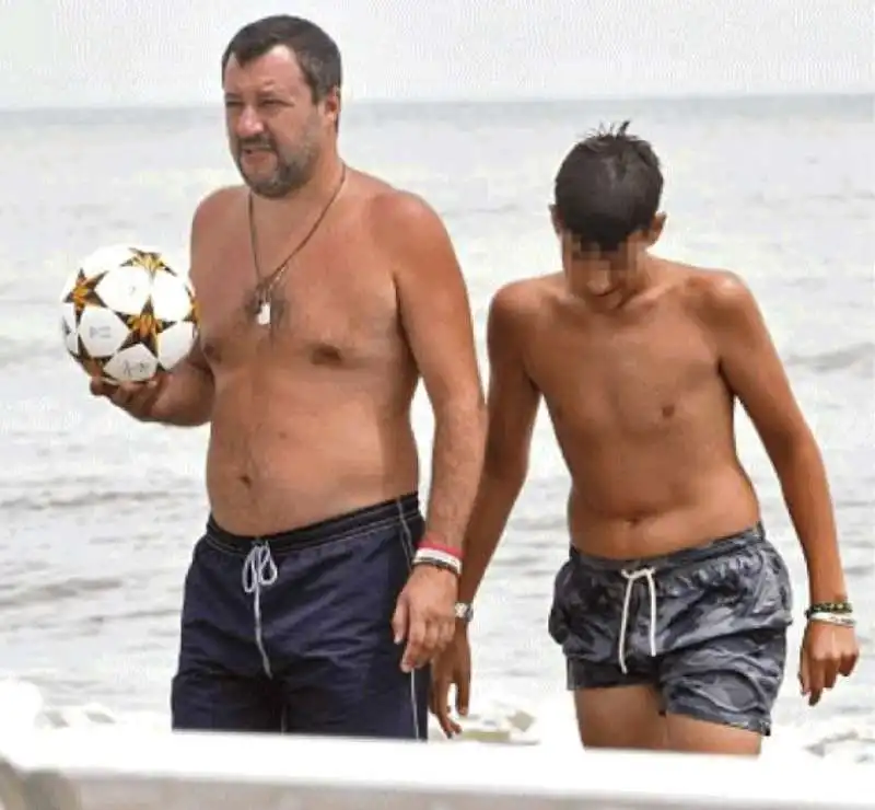 MATTEO SALVINI CON IL FIGLIO