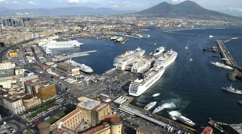 porto di napoli 1