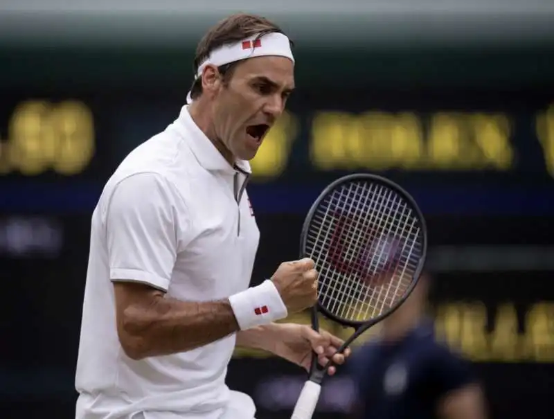 roger federer batte matteo berrettini a wimbledon 1