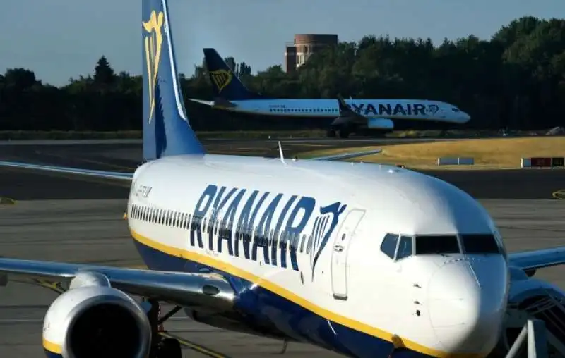 ryanair 4