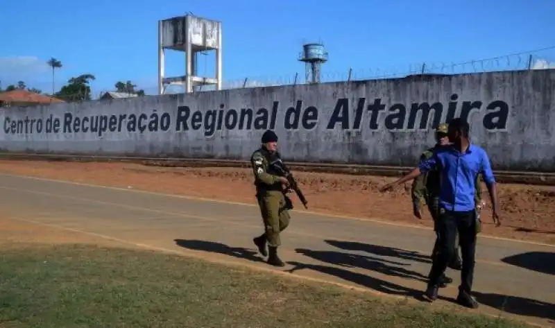 scontri nel carcere di altamira 20