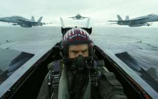 top gun maverick 2