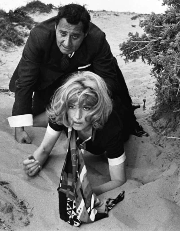 alberto sordi monica vitti amore mio aiutami