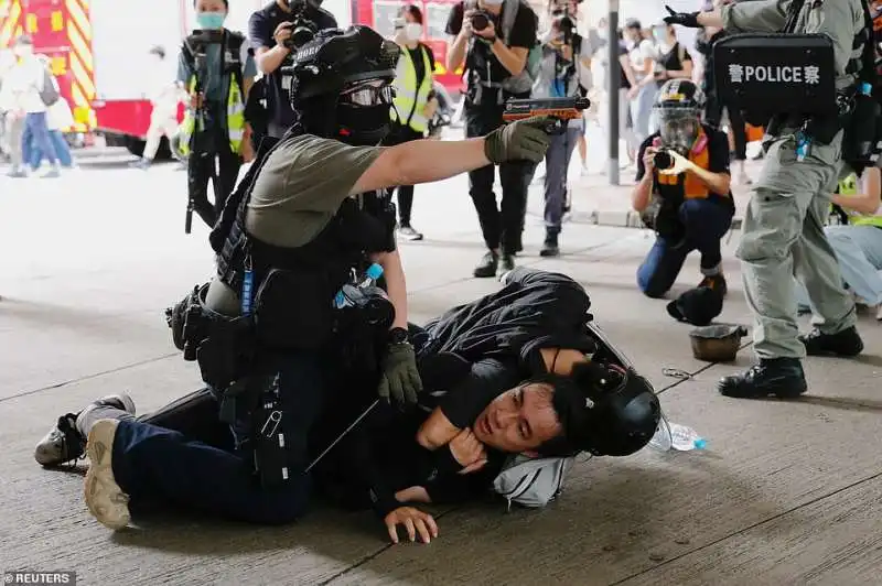 arresti a hong kong