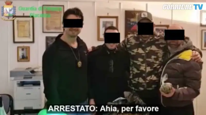 carabinieri arrestati