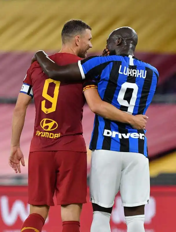 dzeko e  lukaku  foto mezzelani gmt035