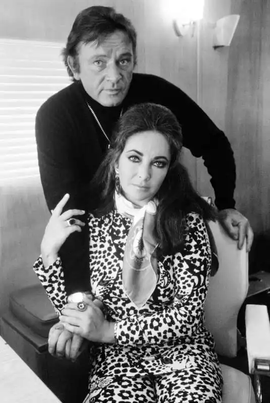 elizabeth taylor e richard burton  20