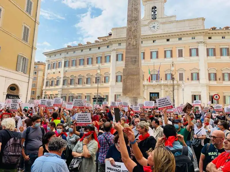 flash mob contro legge omotransobia 5