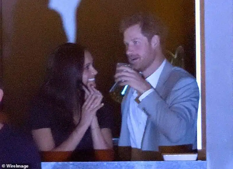 harry e meghan sbevazzano