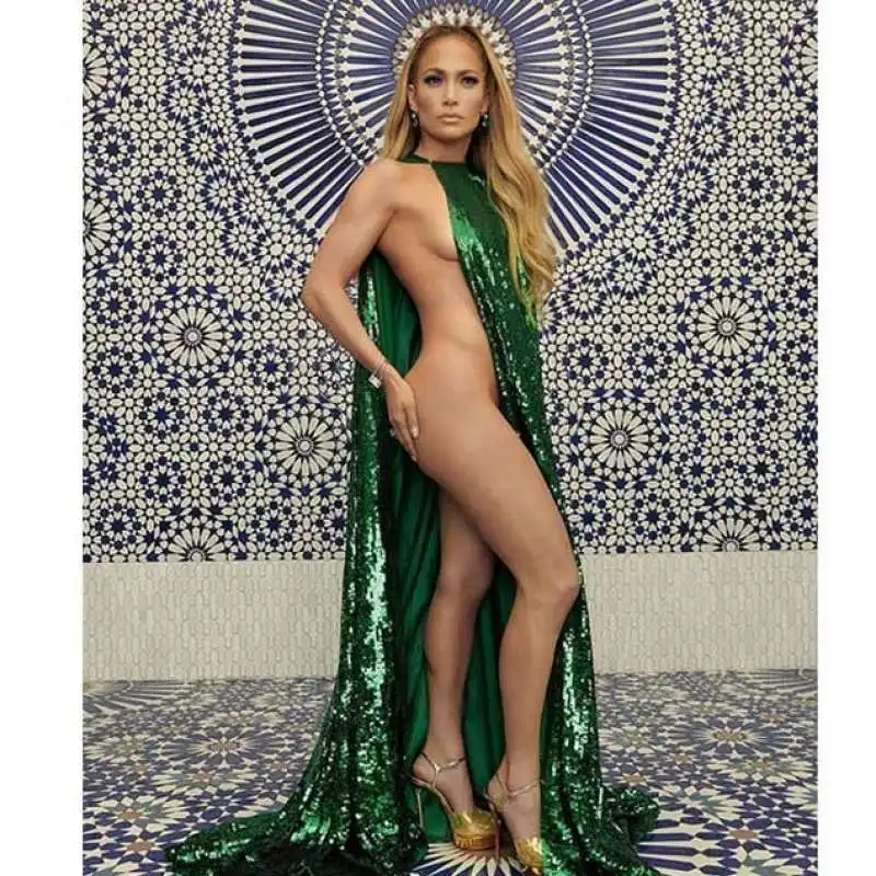 jennifer lopez in abito valentino 